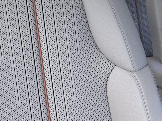 2027 Cadillac VISTIQ Luxury