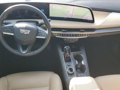 2024 Cadillac XT4 AWD Luxury