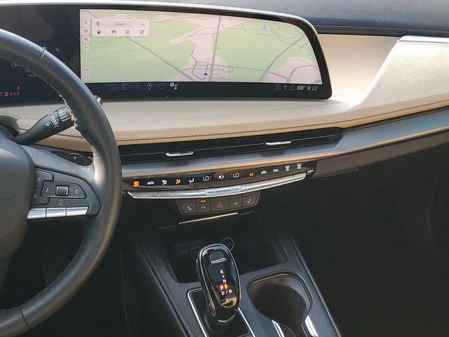 2024 Cadillac XT4 AWD Luxury