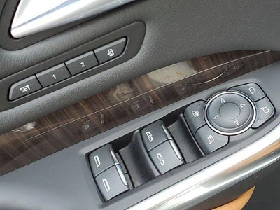 2023 Cadillac XT4 FWD Premium Luxury