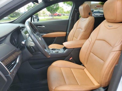 2023 Cadillac XT4 FWD Premium Luxury