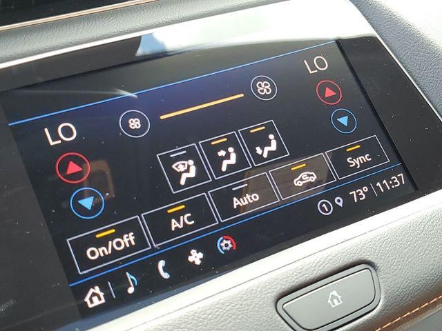 2023 Cadillac XT4 FWD Premium Luxury