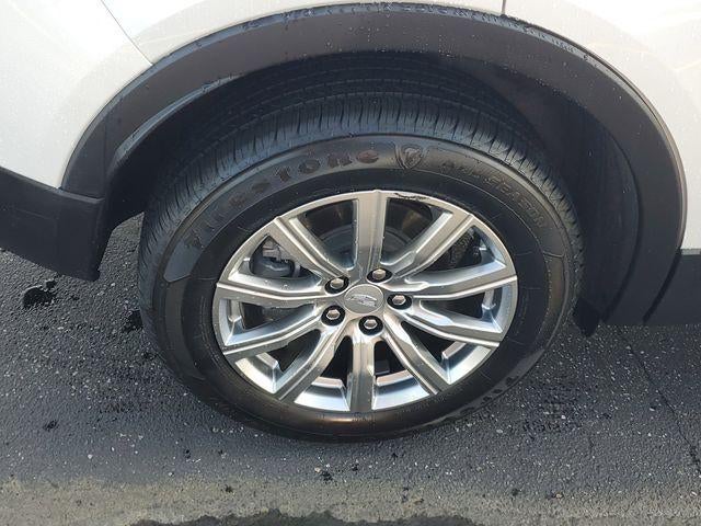 2023 Cadillac XT4 AWD Premium Luxury