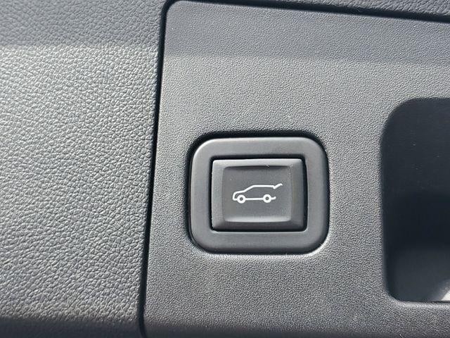 2023 Cadillac XT4 AWD Premium Luxury
