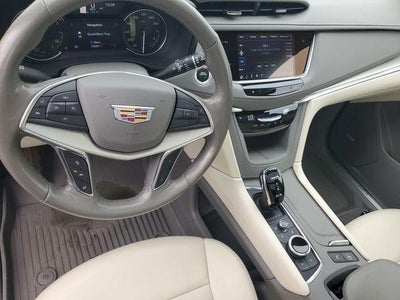 2023 Cadillac XT5 FWD Premium Luxury