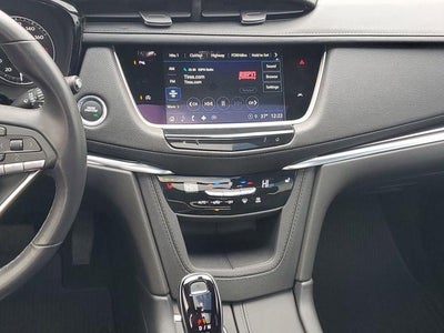 2025 Cadillac XT6 AWD Luxury