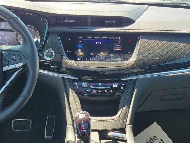 2025 Cadillac XT6 AWD Sport