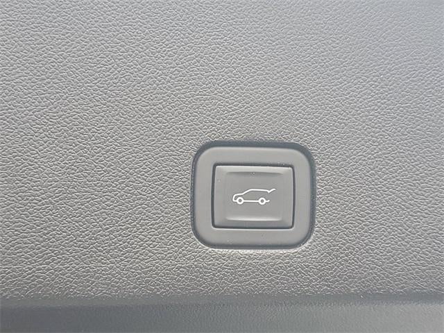 2025 Cadillac XT6 AWD Sport