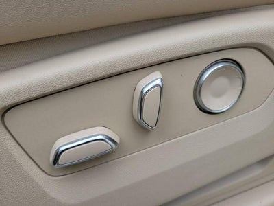 2023 Cadillac Escalade 4WD Premium Luxury