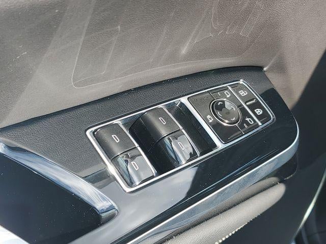 2025 Cadillac Escalade ESV 4WD Premium Luxury
