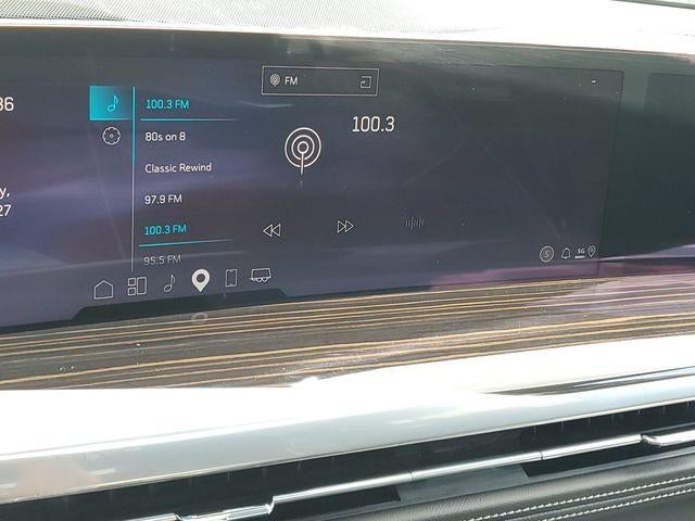 2025 Cadillac Escalade ESV 4WD Premium Luxury