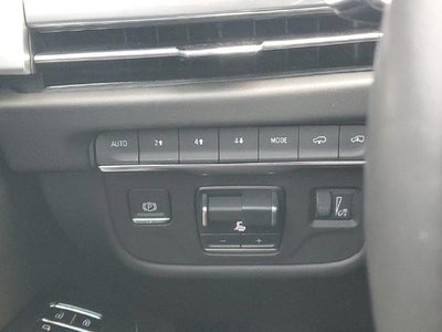 2025 Cadillac Escalade ESV 4WD Premium Luxury Platinum