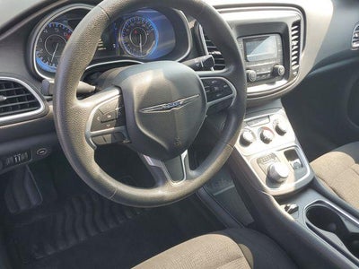 2016 Chrysler 200 LX