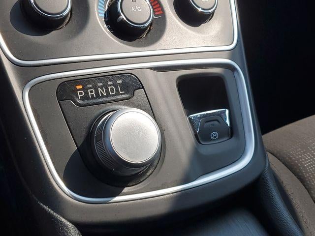 2016 Chrysler 200 LX