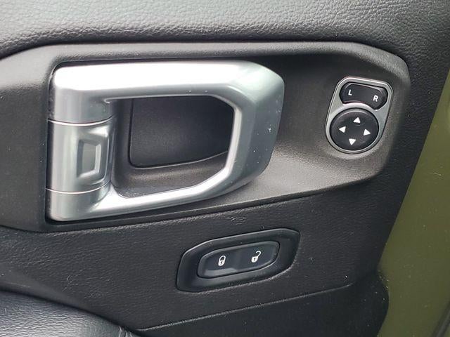2021 Jeep Wrangler Unlimited Sahara Altitude 4x4