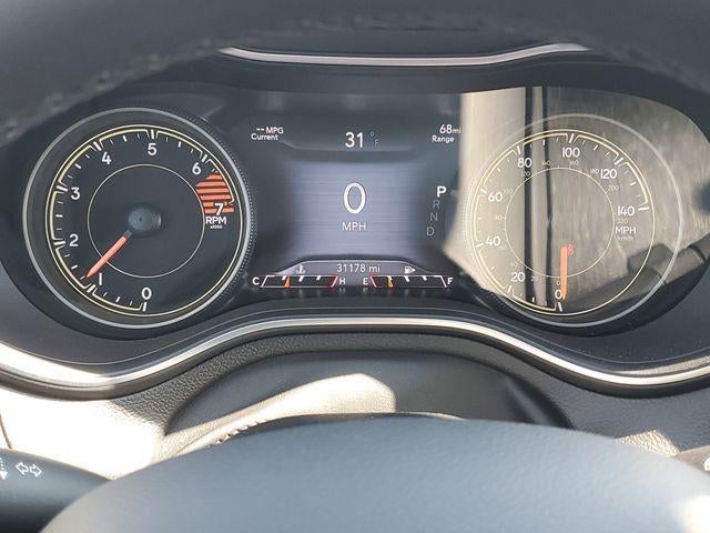 2023 Jeep Cherokee Altitude Lux 4x4