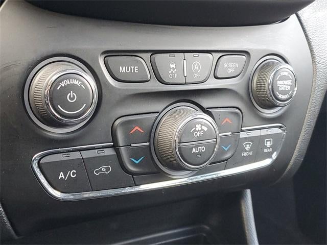 2022 Jeep Cherokee Latitude Lux 4x4