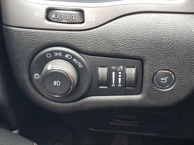 2022 Jeep Cherokee Latitude Lux 4x4