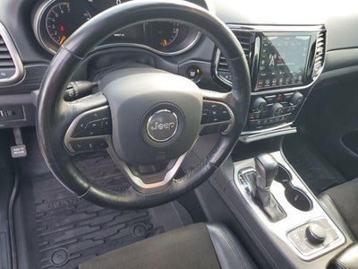 2020 Jeep Grand Cherokee Laredo