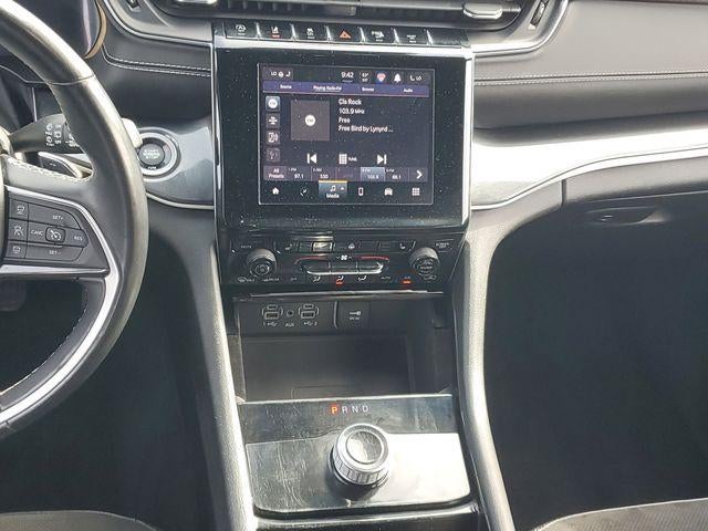 2022 Jeep Grand Cherokee L Altitude 4x4
