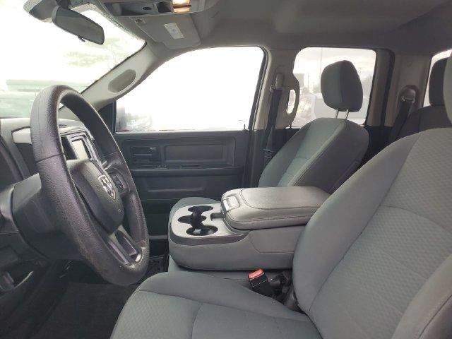 2017 RAM 1500 Express Quad Cab 4x4 6'4" Box