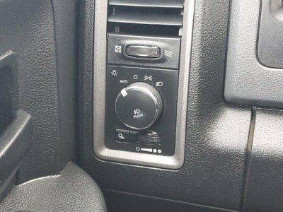 2017 RAM 1500 Express Quad Cab 4x4 6'4" Box