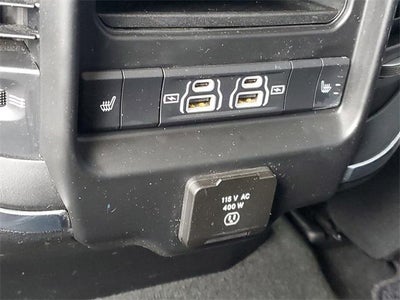 2022 RAM 1500 Laramie Crew Cab 4x2 5'7" Box