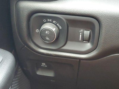 2023 RAM 1500 Big Horn Quad Cab 4x4 6'4" Box