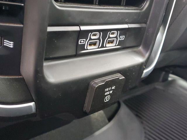 2022 RAM 1500 Big Horn Quad Cab 4x4 6'4" Box