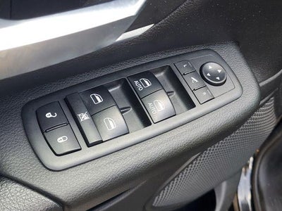 2019 RAM 1500 Big Horn/Lone Star Crew Cab 4x4 5'7" Box