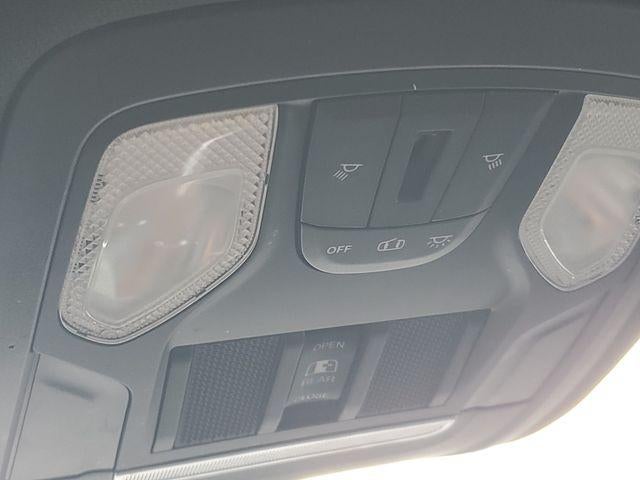 2019 RAM 1500 Big Horn/Lone Star Crew Cab 4x4 5'7" Box