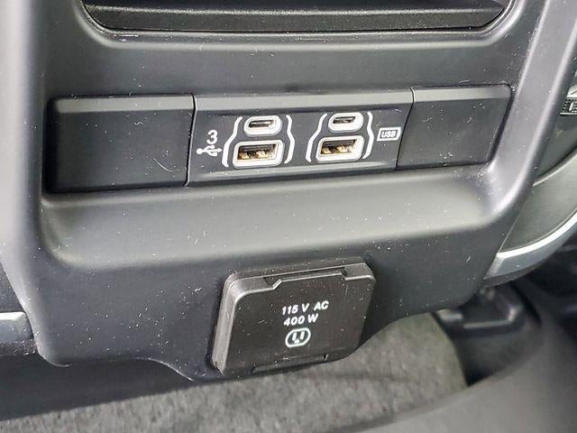 2020 RAM 1500 Big Horn Crew Cab 4x4 5'7" Box