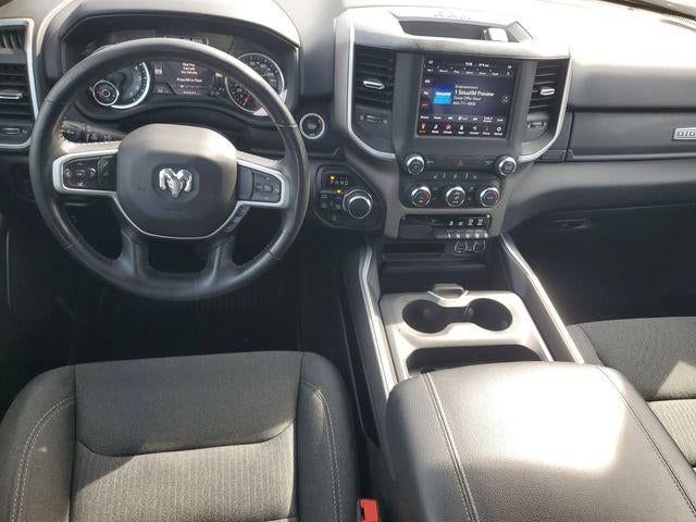 2020 RAM 1500 Big Horn Crew Cab 4x4 5'7" Box