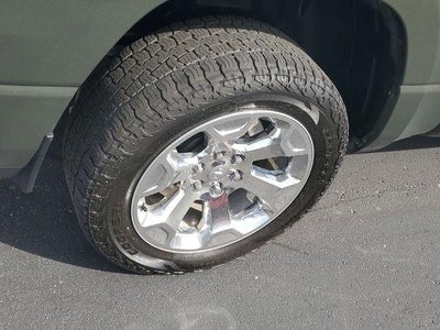 2020 RAM 1500 Big Horn Crew Cab 4x4 5'7" Box