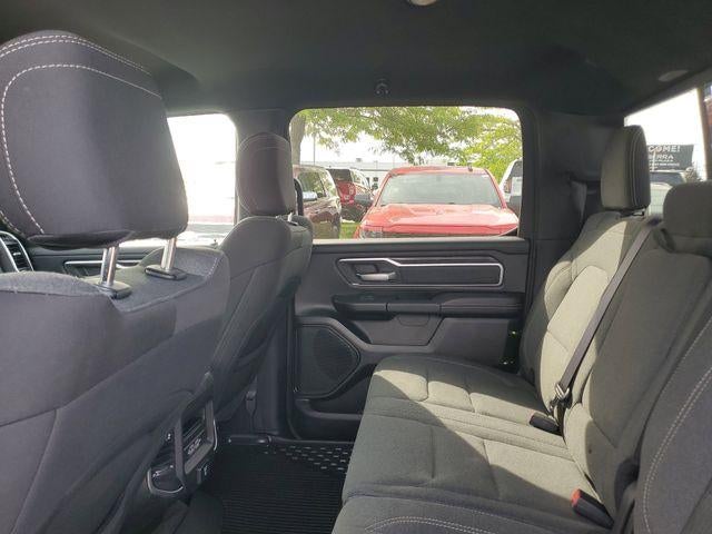 2020 RAM 1500 Big Horn Crew Cab 4x4 5'7" Box
