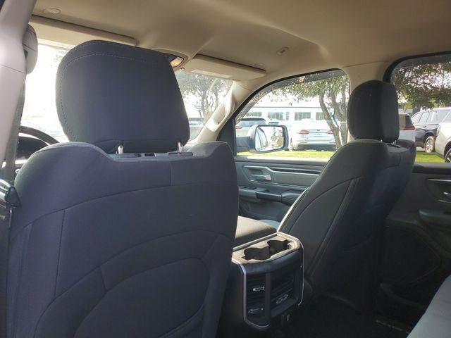 2020 RAM 1500 Big Horn Crew Cab 4x4 5'7" Box