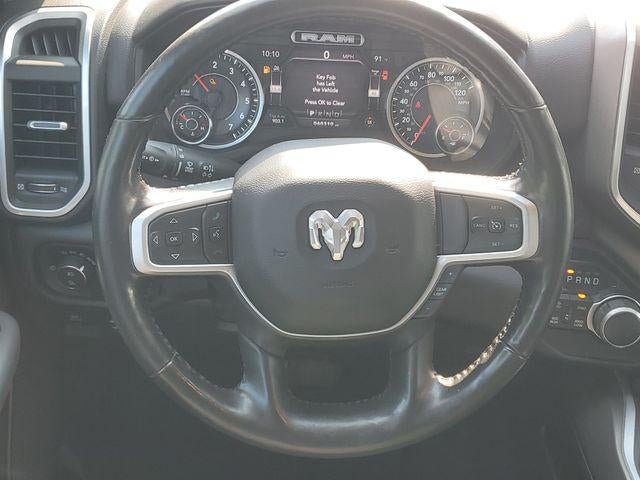 2020 RAM 1500 Big Horn Crew Cab 4x4 5'7" Box
