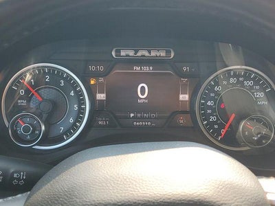 2020 RAM 1500 Big Horn Crew Cab 4x4 5'7" Box