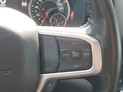 2020 RAM 1500 Big Horn Crew Cab 4x4 5'7" Box