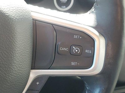 2020 RAM 1500 Big Horn Crew Cab 4x4 5'7" Box
