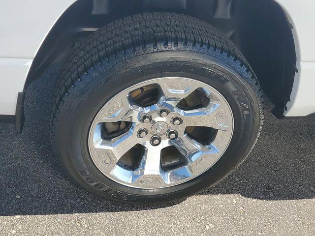 2020 RAM 1500 Big Horn Crew Cab 4x4 5'7" Box