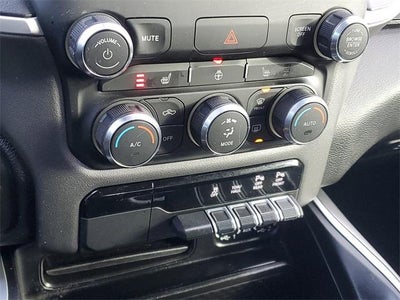 2020 RAM 1500 Big Horn Crew Cab 4x4 5'7" Box