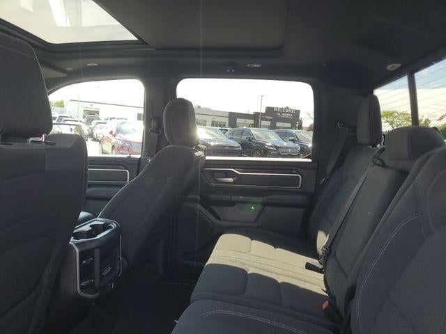 2022 RAM 1500 Big Horn Crew Cab 4x4 5'7" Box