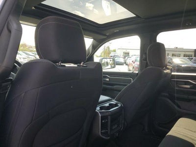 2022 RAM 1500 Big Horn Crew Cab 4x4 5'7" Box