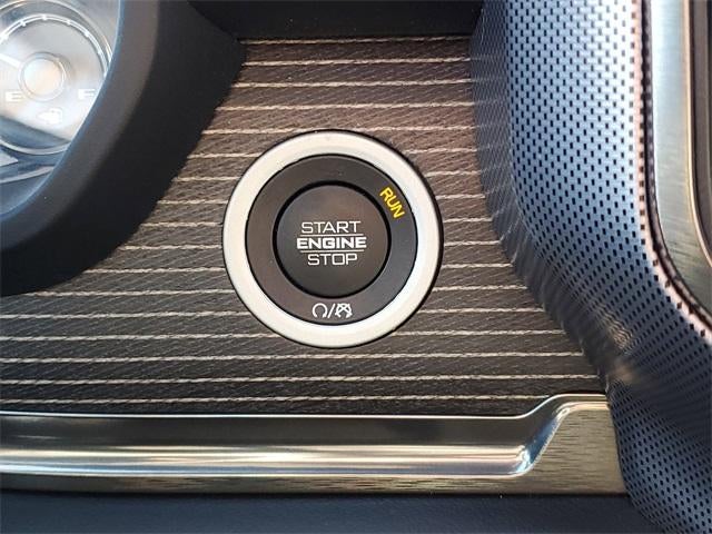 2019 RAM 1500 Limited Crew Cab 4x4 5'7" Box