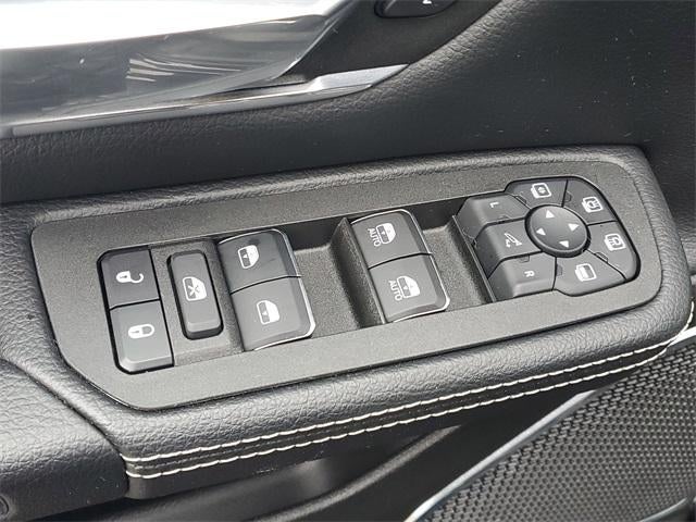 2025 RAM 1500 Laramie Crew Cab 4x4 5'7" Box