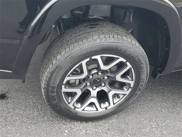 2025 RAM 1500 Laramie Crew Cab 4x4 5'7" Box