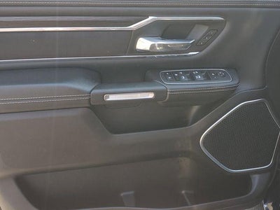 2023 RAM 1500 Laramie Crew Cab 4x4 5'7" Box