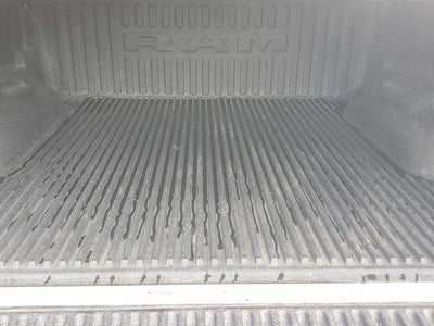 2020 RAM 1500 Laramie Crew Cab 4x4 5'7" Box