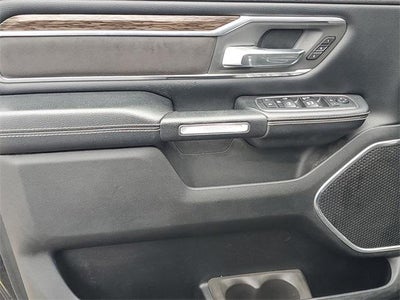 2019 RAM 1500 Laramie Crew Cab 4x4 5'7" Box